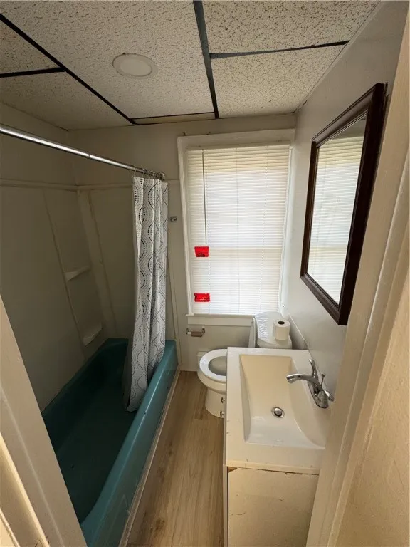 unit 3 full bath
