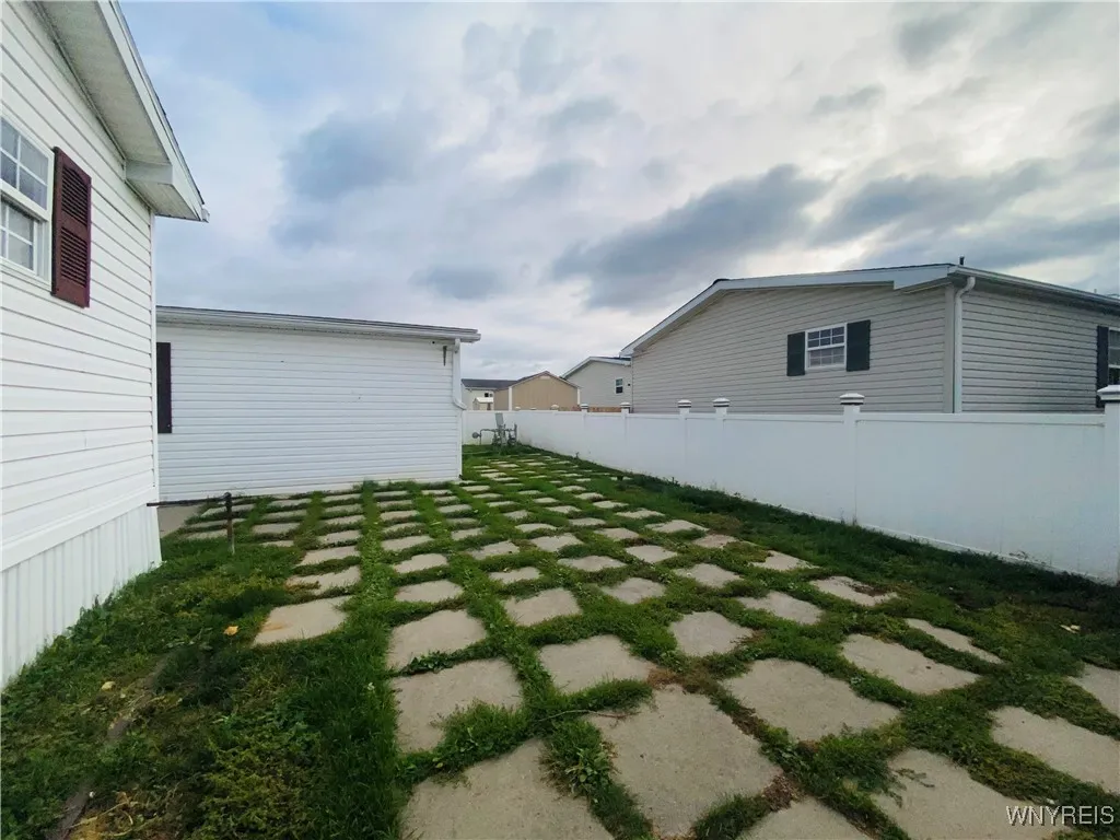 837 Willowbrook Drive, Lockport City, New York 140, Lockport City, New York 14094, 3 Bedrooms Bedrooms, 7 Rooms Rooms,2 BathroomsBathrooms,Residential,For Sale,837 Willowbrook Drive, Lockport City, New York 140,0,B1644941