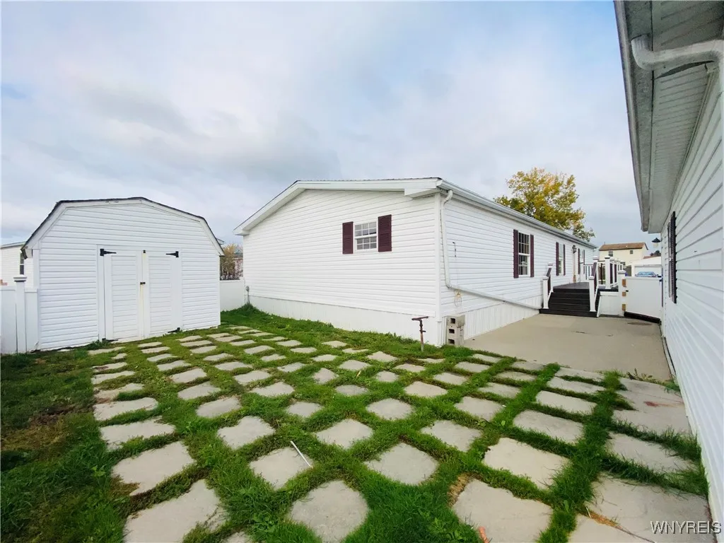 837 Willowbrook Drive, Lockport City, New York 140, Lockport City, New York 14094, 3 Bedrooms Bedrooms, 7 Rooms Rooms,2 BathroomsBathrooms,Residential,For Sale,837 Willowbrook Drive, Lockport City, New York 140,0,B1644941