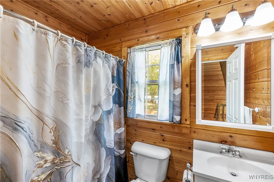 3301 Hess Road, Newfane, New York 14094, Newfane, New York 14094, 3 Bedrooms Bedrooms, 5 Rooms Rooms,2 BathroomsBathrooms,Residential,For Sale,3301 Hess Road, Newfane, New York 14094,0,B1644543