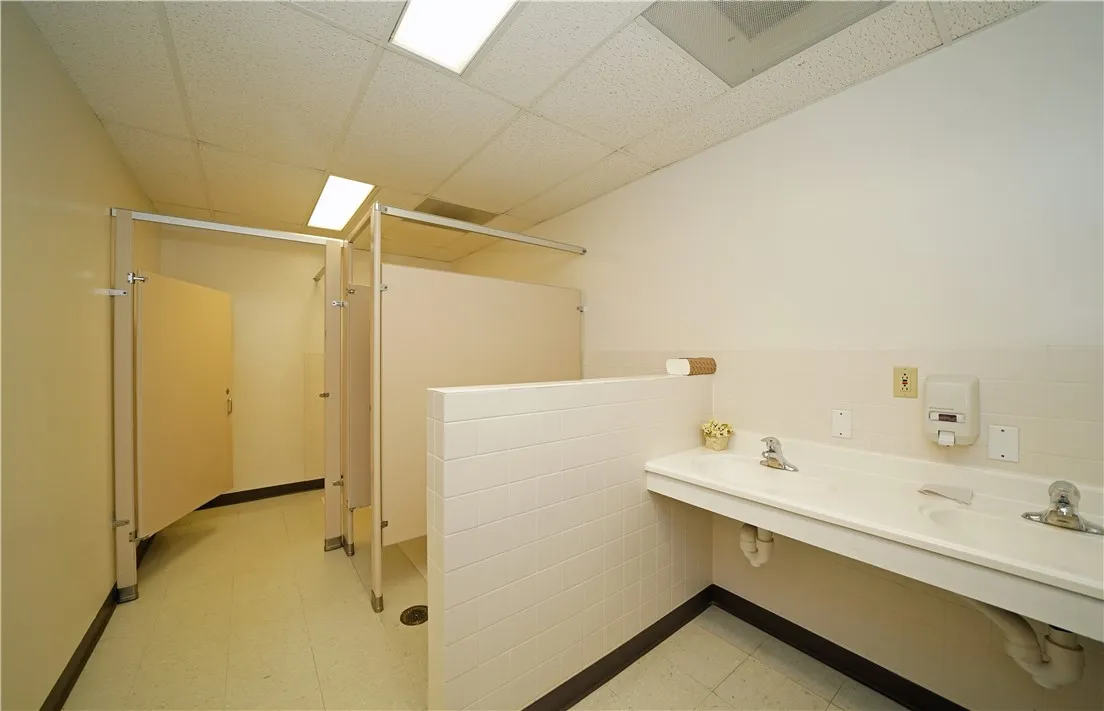Mens Restroom