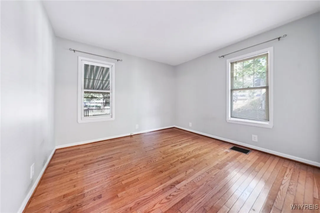 424 Linden Ave, Aurora, New York 14052, Aurora, New York 14052, 4 Bedrooms Bedrooms, 8 Rooms Rooms,2 BathroomsBathrooms,Residential,For Sale,424 Linden Ave, Aurora, New York 14052,0,B1644194