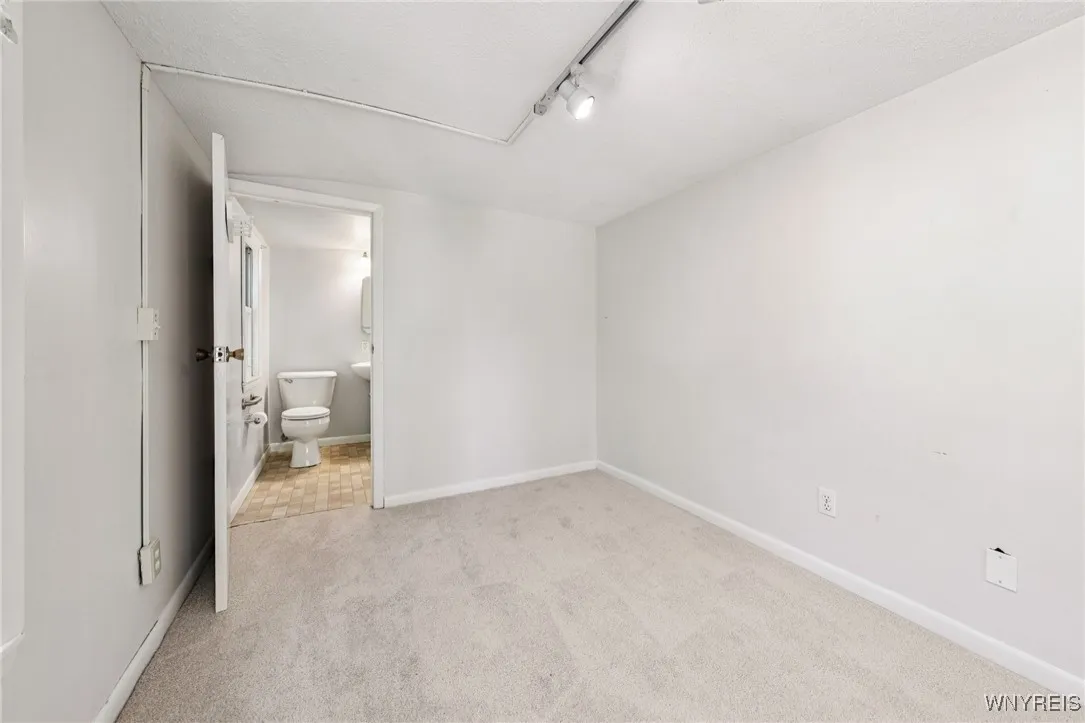 424 Linden Ave, Aurora, New York 14052, Aurora, New York 14052, 4 Bedrooms Bedrooms, 8 Rooms Rooms,2 BathroomsBathrooms,Residential,For Sale,424 Linden Ave, Aurora, New York 14052,0,B1644194