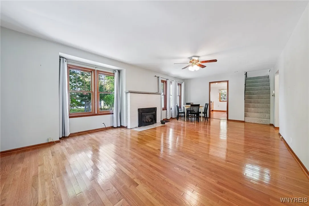 424 Linden Ave, Aurora, New York 14052, Aurora, New York 14052, 4 Bedrooms Bedrooms, 8 Rooms Rooms,2 BathroomsBathrooms,Residential,For Sale,424 Linden Ave, Aurora, New York 14052,0,B1644194