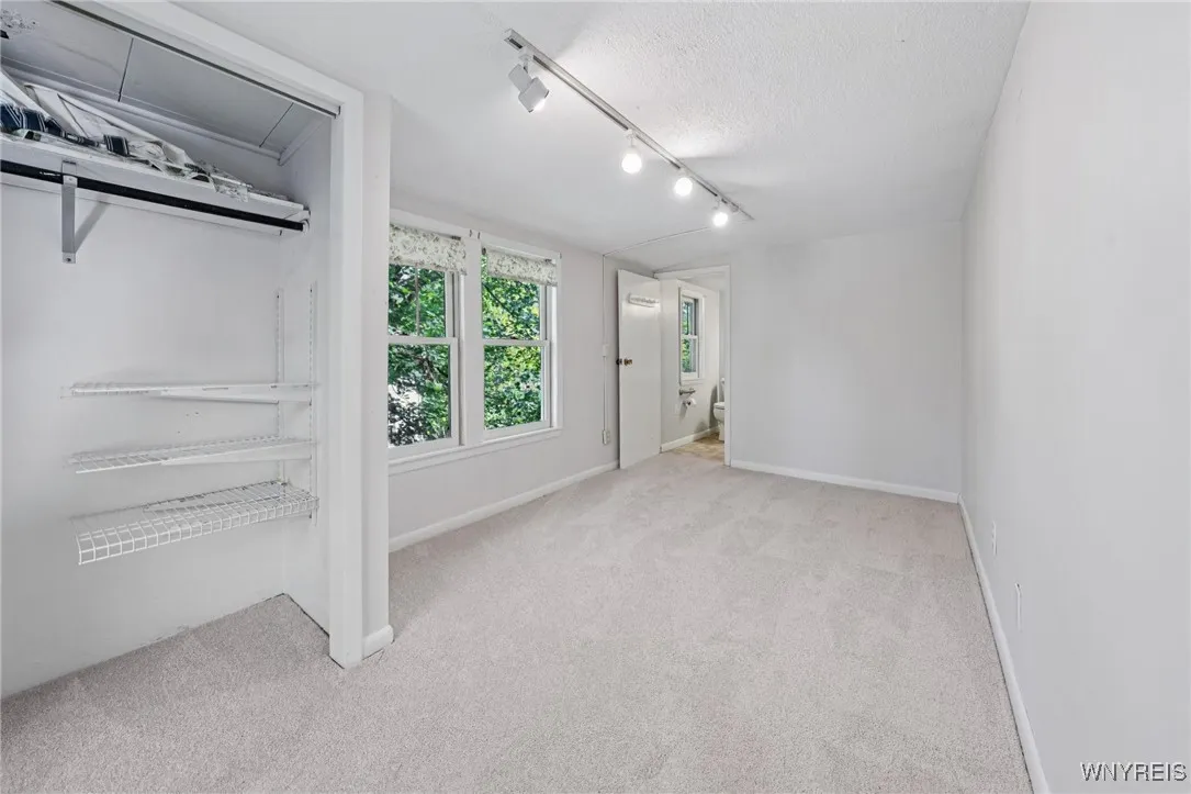 424 Linden Ave, Aurora, New York 14052, Aurora, New York 14052, 4 Bedrooms Bedrooms, 8 Rooms Rooms,2 BathroomsBathrooms,Residential,For Sale,424 Linden Ave, Aurora, New York 14052,0,B1644194