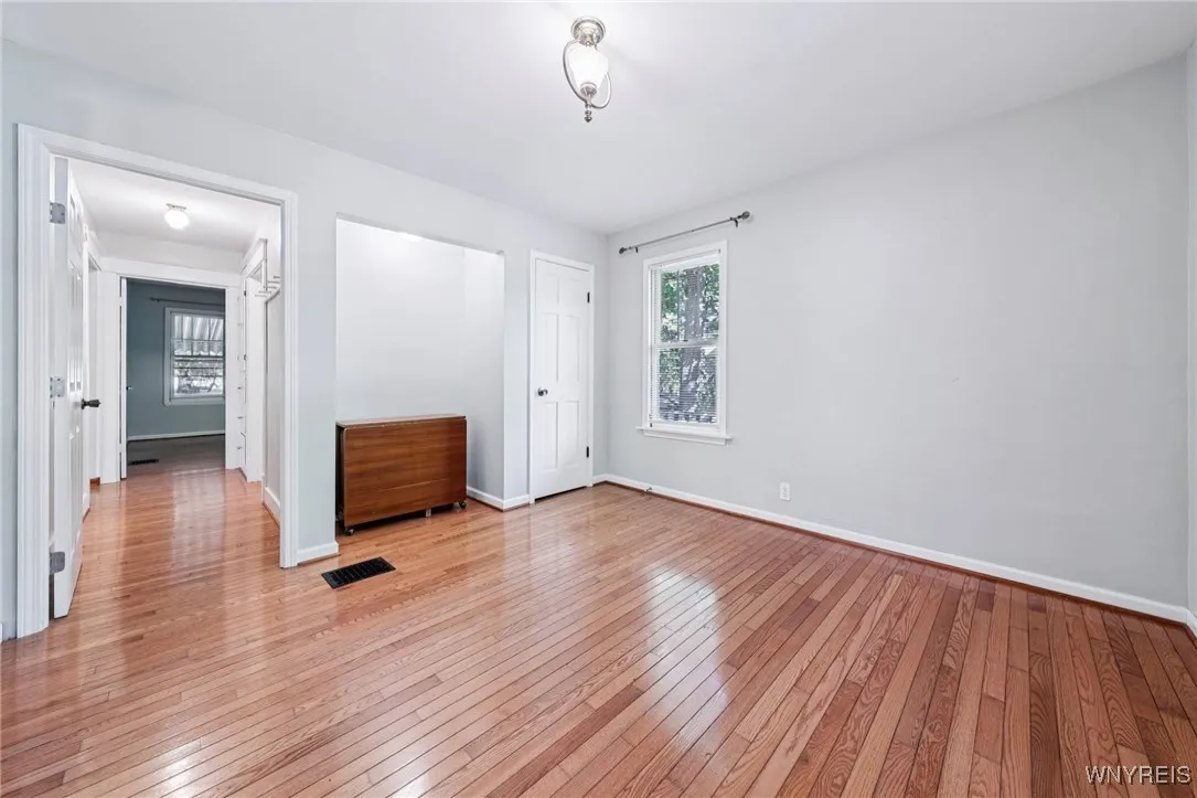 424 Linden Ave, Aurora, New York 14052, Aurora, New York 14052, 4 Bedrooms Bedrooms, 8 Rooms Rooms,2 BathroomsBathrooms,Residential,For Sale,424 Linden Ave, Aurora, New York 14052,0,B1644194