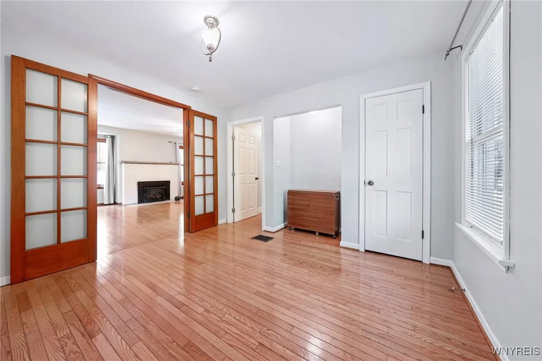 424 Linden Ave, Aurora, New York 14052, Aurora, New York 14052, 4 Bedrooms Bedrooms, 8 Rooms Rooms,2 BathroomsBathrooms,Residential,For Sale,424 Linden Ave, Aurora, New York 14052,0,B1644194