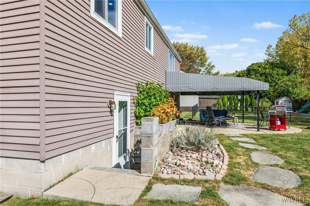 763 Fairmont Avenue, North Tonawanda, New York 141, North Tonawanda, New York 14120, 4 Bedrooms Bedrooms, 8 Rooms Rooms,2 BathroomsBathrooms,Residential,For Sale,763 Fairmont Avenue, North Tonawanda, New York 141,0,B1644920