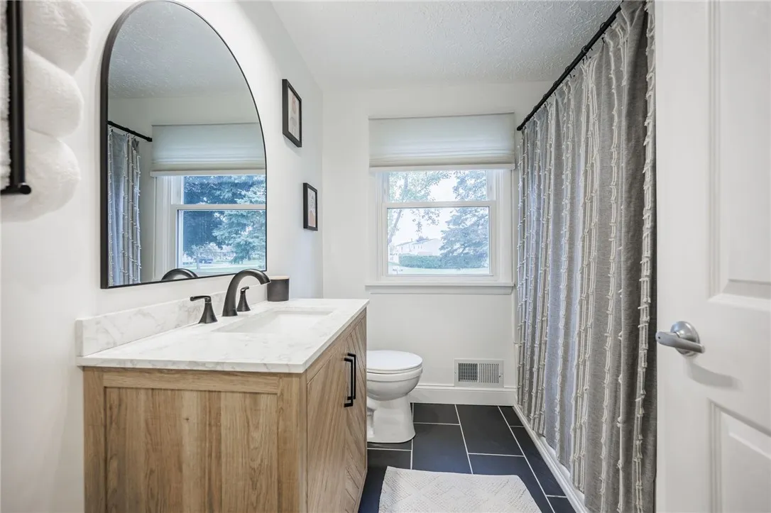 99 Larkins Crossing, Greece, New York 14612, Greece, New York 14612, 2 Bedrooms Bedrooms, 7 Rooms Rooms,2 BathroomsBathrooms,Residential,For Sale,99 Larkins Crossing, Greece, New York 14612,0,R1644573
