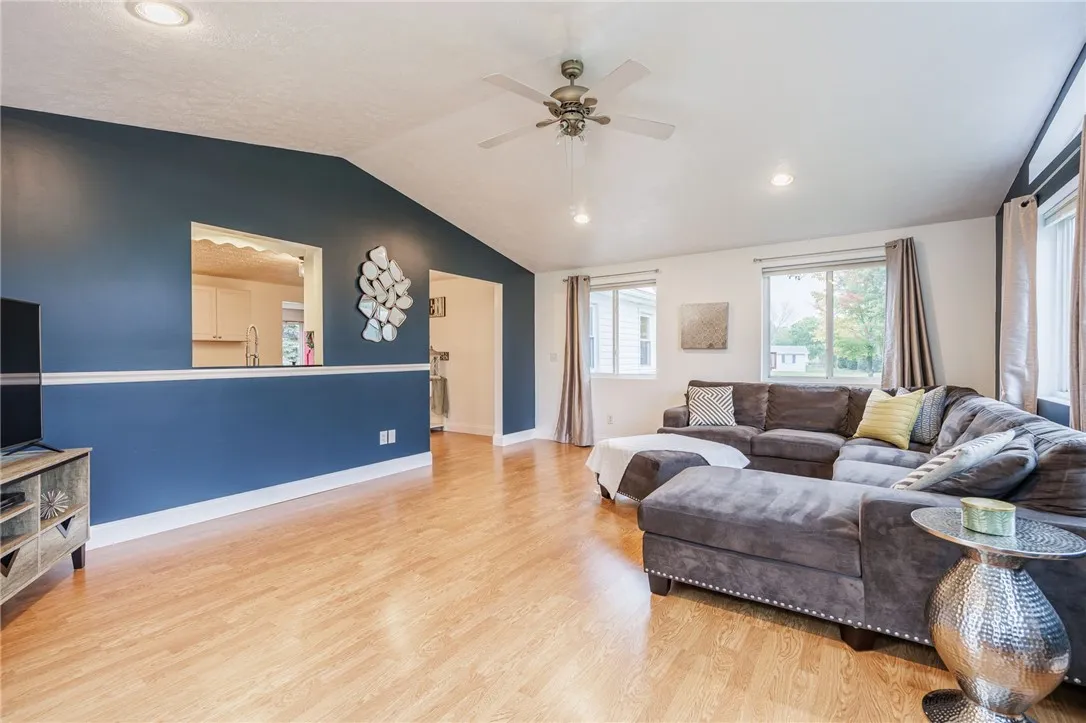 99 Larkins Crossing, Greece, New York 14612, Greece, New York 14612, 2 Bedrooms Bedrooms, 7 Rooms Rooms,2 BathroomsBathrooms,Residential,For Sale,99 Larkins Crossing, Greece, New York 14612,0,R1644573