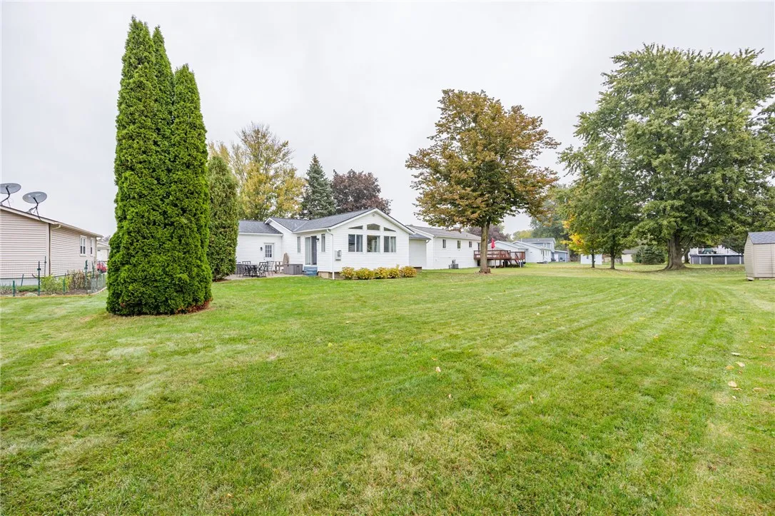 99 Larkins Crossing, Greece, New York 14612, Greece, New York 14612, 2 Bedrooms Bedrooms, 7 Rooms Rooms,2 BathroomsBathrooms,Residential,For Sale,99 Larkins Crossing, Greece, New York 14612,0,R1644573