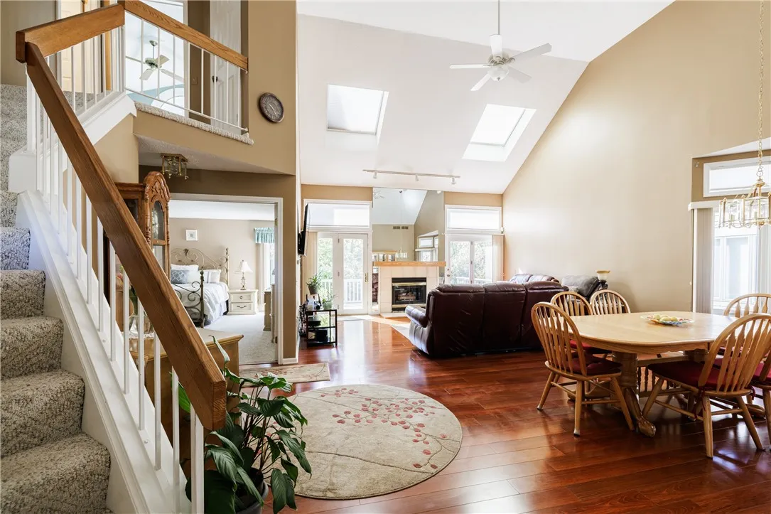 36 Wood Run Commons, Greece, New York 14612, Greece, New York 14612, 2 Bedrooms Bedrooms, 5 Rooms Rooms,2 BathroomsBathrooms,Residential,For Sale,36 Wood Run Commons, Greece, New York 14612,0,R1643944