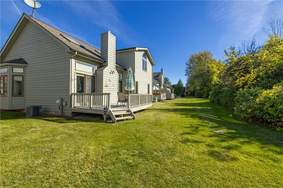 36 Wood Run Commons, Greece, New York 14612, Greece, New York 14612, 2 Bedrooms Bedrooms, 5 Rooms Rooms,2 BathroomsBathrooms,Residential,For Sale,36 Wood Run Commons, Greece, New York 14612,0,R1643944