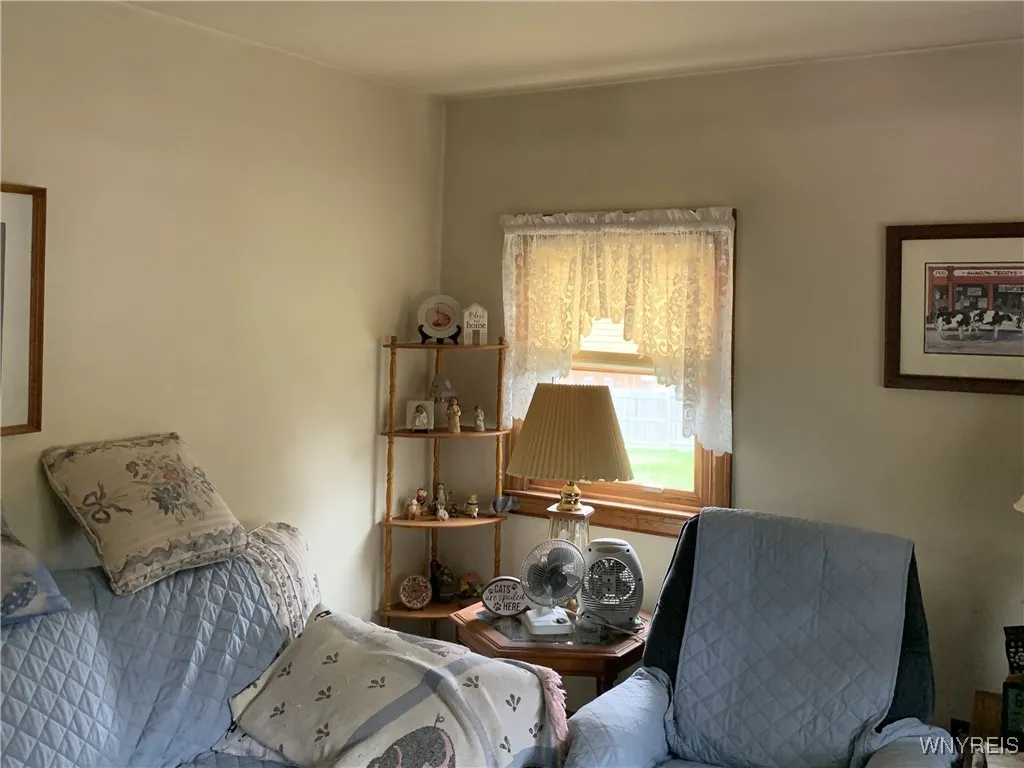 1291 Bullis Road, Elma, New York 14059, Elma, New York 14059, 2 Bedrooms Bedrooms, 5 Rooms Rooms,1 BathroomBathrooms,Residential,For Sale,1291 Bullis Road, Elma, New York 14059,0,B1644907