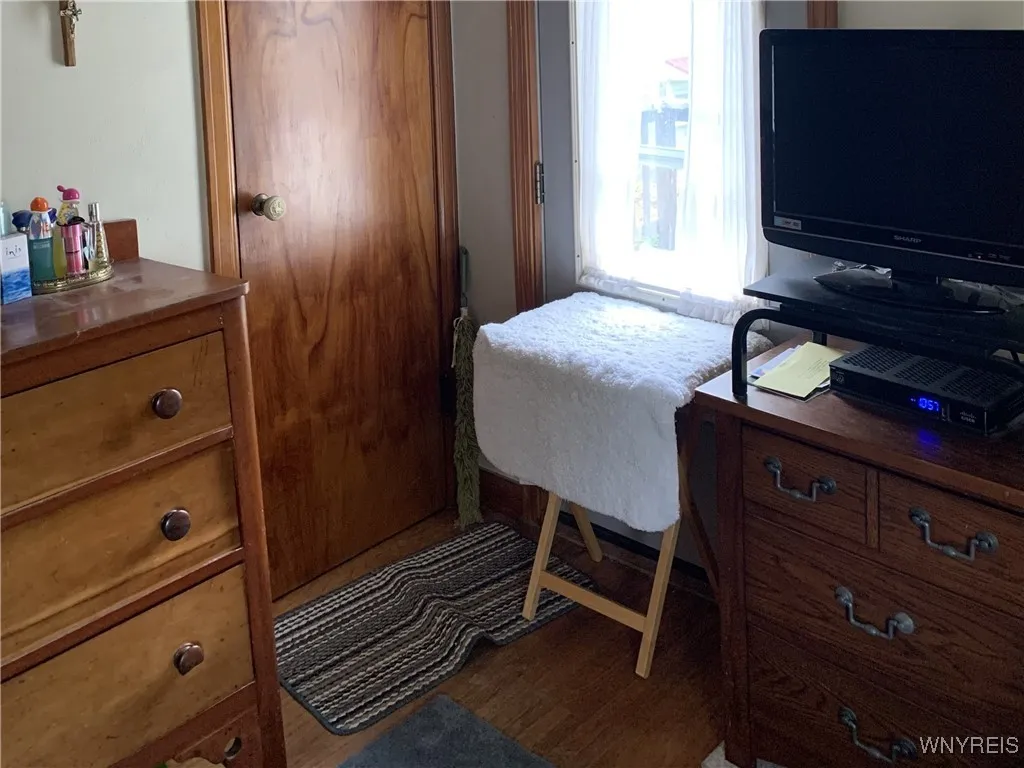 1291 Bullis Road, Elma, New York 14059, Elma, New York 14059, 2 Bedrooms Bedrooms, 5 Rooms Rooms,1 BathroomBathrooms,Residential,For Sale,1291 Bullis Road, Elma, New York 14059,0,B1644907