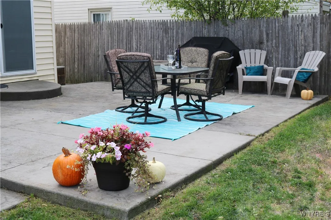 64 Gresham Drive, Amherst, New York 14226, Amherst, New York 14226, 3 Bedrooms Bedrooms, 6 Rooms Rooms,1 BathroomBathrooms,Residential,For Sale,64 Gresham Drive, Amherst, New York 14226,0,B1644869