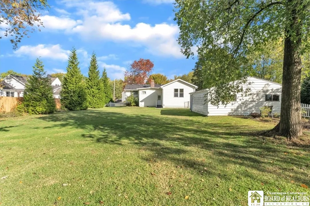 864 Ruie Road, North Tonawanda, New York 14120, North Tonawanda, New York 14120, 3 Bedrooms Bedrooms, 7 Rooms Rooms,1 BathroomBathrooms,Residential,For Sale,864 Ruie Road, North Tonawanda, New York 14120,0,R1644871