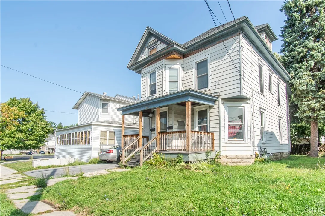 1021 Boyd Street, Watertown City, New York 13601, Watertown City, New York 13601, 4 Bedrooms Bedrooms, ,2 BathroomsBathrooms,Residential,For Sale,1021 Boyd Street, Watertown City, New York 13601,0,S1644801