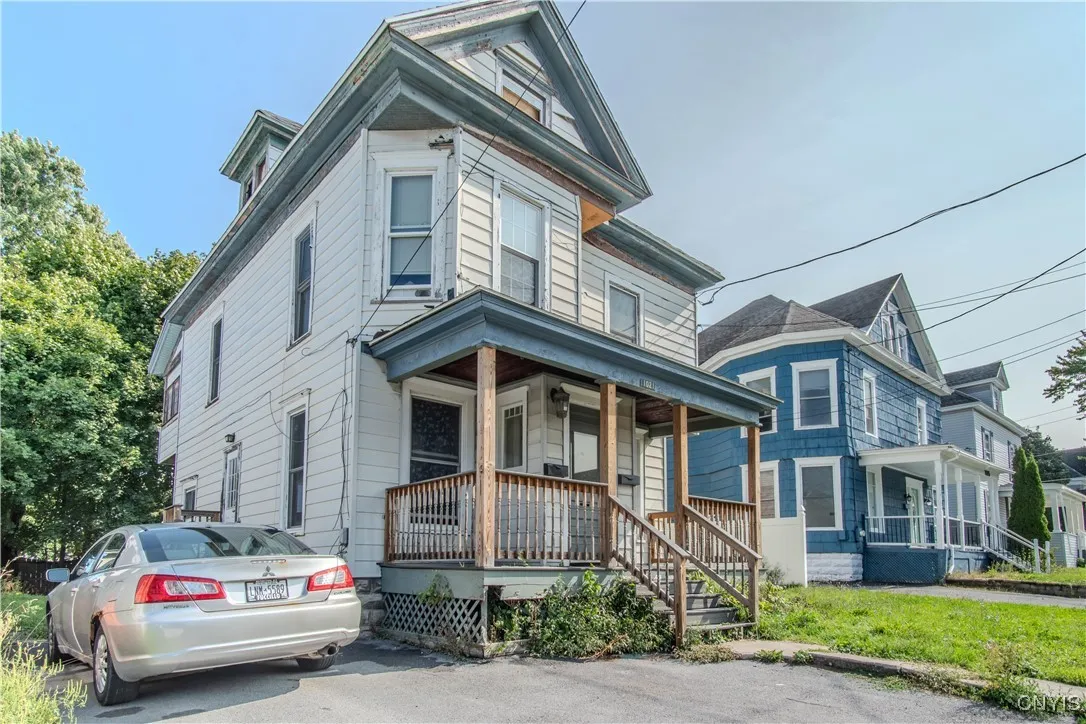 1021 Boyd Street, Watertown City, New York 13601, Watertown City, New York 13601, 4 Bedrooms Bedrooms, ,2 BathroomsBathrooms,Residential,For Sale,1021 Boyd Street, Watertown City, New York 13601,0,S1644801