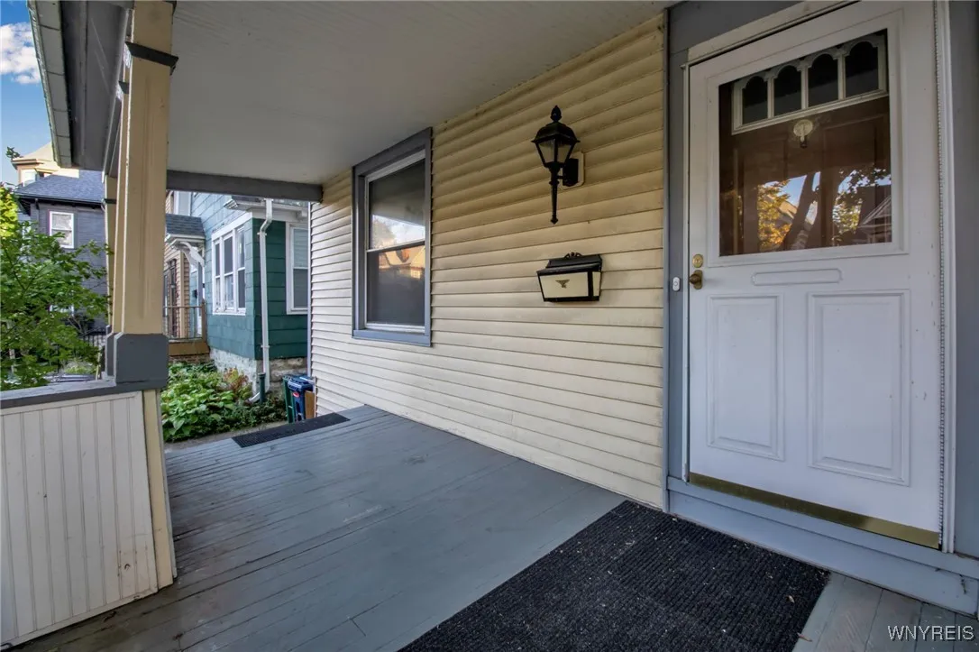 264 Highland Avenue, Buffalo, New York 14222, Buffalo, New York 14222, 4 Bedrooms Bedrooms, 10 Rooms Rooms,1 BathroomBathrooms,Residential,For Sale,264 Highland Avenue, Buffalo, New York 14222,0,B1644448