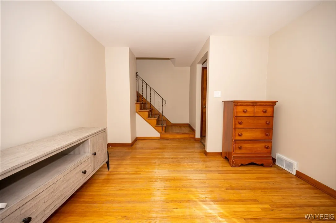 12 Gettysburg Avenue, Tonawanda, New York 14223, Tonawanda, New York 14223, 3 Bedrooms Bedrooms, 6 Rooms Rooms,1 BathroomBathrooms,Residential,For Sale,12 Gettysburg Avenue, Tonawanda, New York 14223,0,B1644734