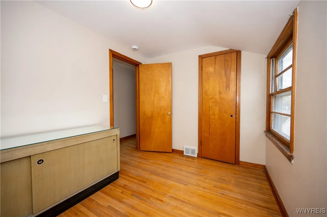 12 Gettysburg Avenue, Tonawanda, New York 14223, Tonawanda, New York 14223, 3 Bedrooms Bedrooms, 6 Rooms Rooms,1 BathroomBathrooms,Residential,For Sale,12 Gettysburg Avenue, Tonawanda, New York 14223,0,B1644734