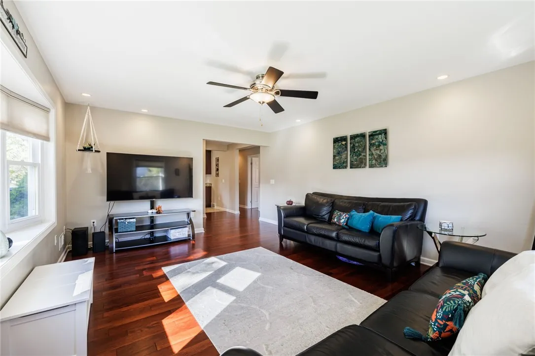 194 Mcguire Road, Greece, New York 14616, Greece, New York 14616, 3 Bedrooms Bedrooms, 5 Rooms Rooms,1 BathroomBathrooms,Residential,For Sale,194 Mcguire Road, Greece, New York 14616,0,R1643983