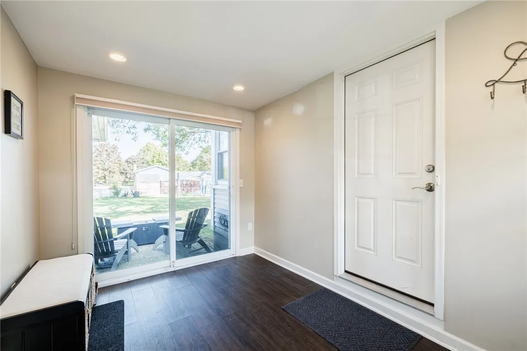 194 Mcguire Road, Greece, New York 14616, Greece, New York 14616, 3 Bedrooms Bedrooms, 5 Rooms Rooms,1 BathroomBathrooms,Residential,For Sale,194 Mcguire Road, Greece, New York 14616,0,R1643983