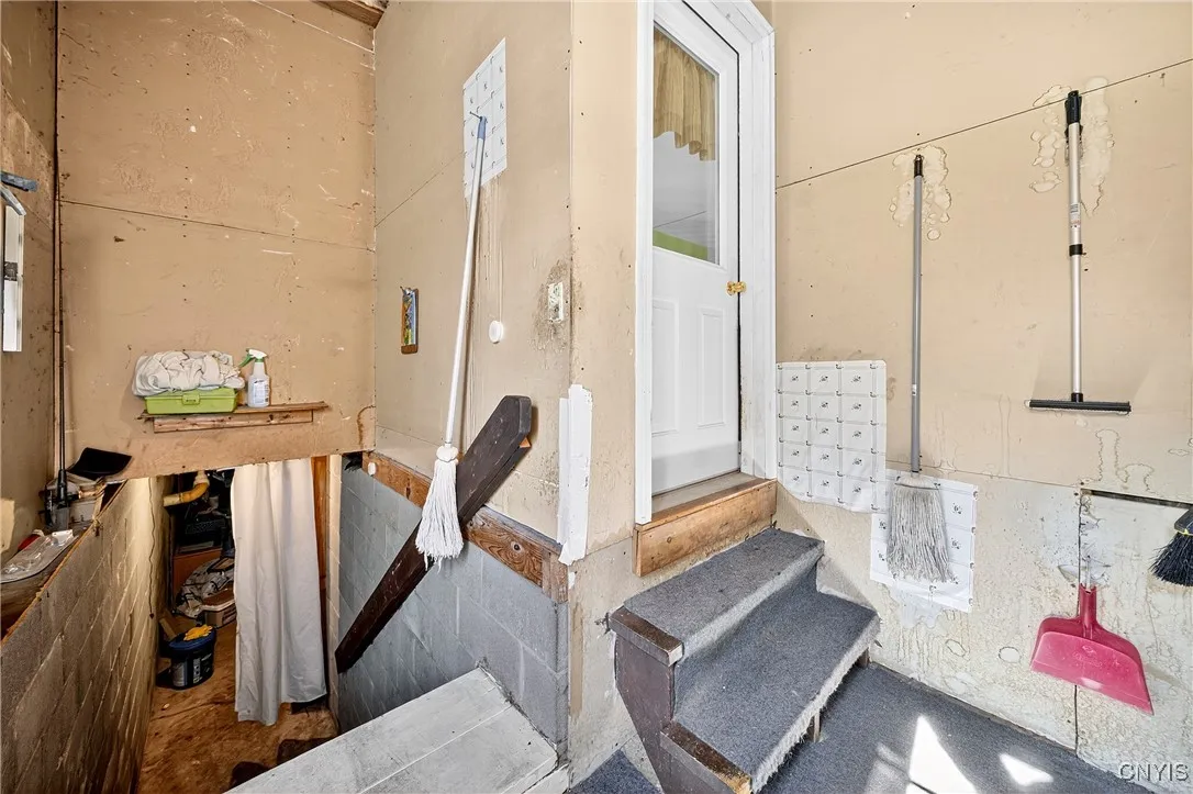 317 County Route 20, Oswego, New York 13126, Oswego, New York 13126, 3 Bedrooms Bedrooms, 6 Rooms Rooms,1 BathroomBathrooms,Residential,For Sale,317 County Route 20, Oswego, New York 13126,0,S1644344