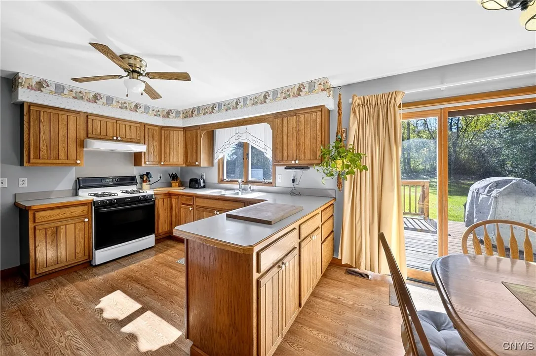 317 County Route 20, Oswego, New York 13126, Oswego, New York 13126, 3 Bedrooms Bedrooms, 6 Rooms Rooms,1 BathroomBathrooms,Residential,For Sale,317 County Route 20, Oswego, New York 13126,0,S1644344