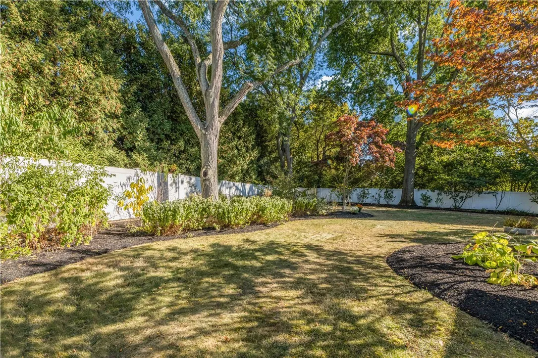 41 Old Farm Circle, Pittsford, New York 14534, Pittsford, New York 14534, 4 Bedrooms Bedrooms, 11 Rooms Rooms,3 BathroomsBathrooms,Residential,For Sale,41 Old Farm Circle, Pittsford, New York 14534,0,R1644993