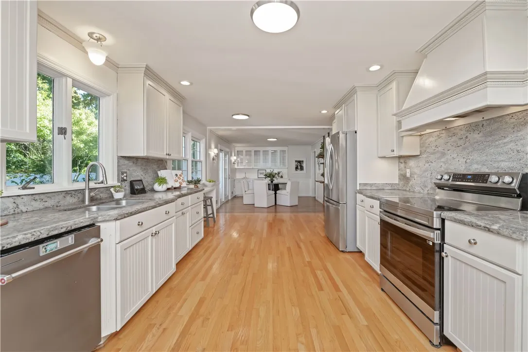 41 Old Farm Circle, Pittsford, New York 14534, Pittsford, New York 14534, 4 Bedrooms Bedrooms, 11 Rooms Rooms,3 BathroomsBathrooms,Residential,For Sale,41 Old Farm Circle, Pittsford, New York 14534,0,R1644993