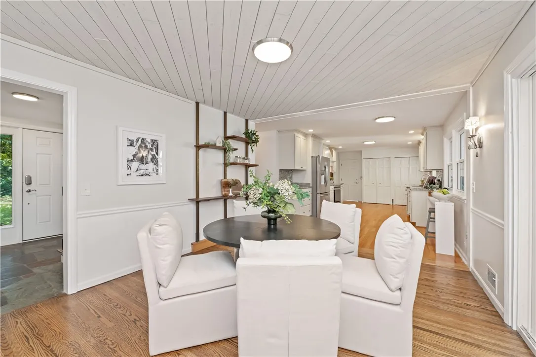 41 Old Farm Circle, Pittsford, New York 14534, Pittsford, New York 14534, 4 Bedrooms Bedrooms, 11 Rooms Rooms,3 BathroomsBathrooms,Residential,For Sale,41 Old Farm Circle, Pittsford, New York 14534,0,R1644993