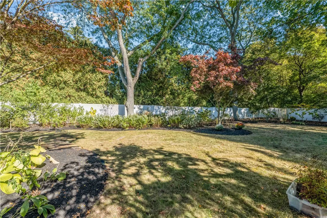 41 Old Farm Circle, Pittsford, New York 14534, Pittsford, New York 14534, 4 Bedrooms Bedrooms, 11 Rooms Rooms,3 BathroomsBathrooms,Residential,For Sale,41 Old Farm Circle, Pittsford, New York 14534,0,R1644993