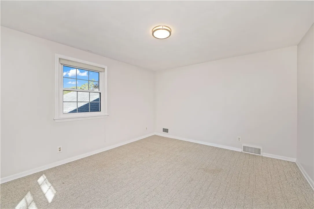 41 Old Farm Circle, Pittsford, New York 14534, Pittsford, New York 14534, 4 Bedrooms Bedrooms, 11 Rooms Rooms,3 BathroomsBathrooms,Residential,For Sale,41 Old Farm Circle, Pittsford, New York 14534,0,R1644993