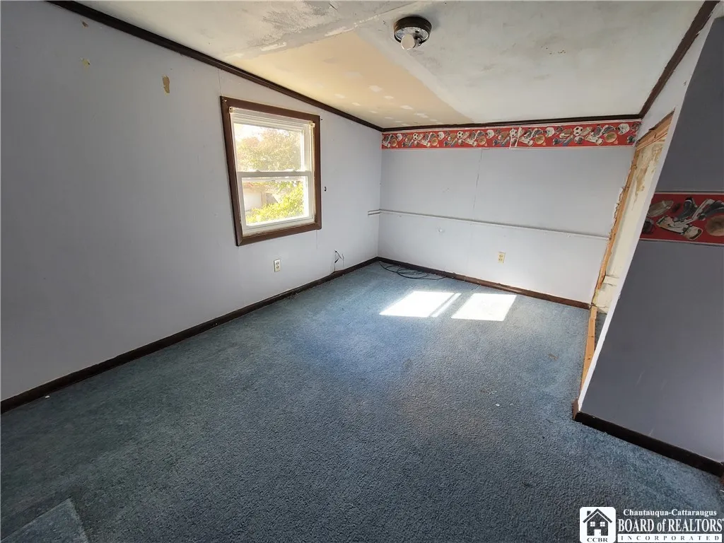69 Royal Avenue, Jamestown, New York 14701, Jamestown, New York 14701, 3 Bedrooms Bedrooms, 7 Rooms Rooms,1 BathroomBathrooms,Residential,For Sale,69 Royal Avenue, Jamestown, New York 14701,0,R1643484