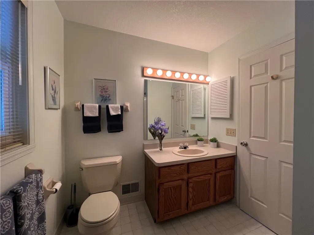 179 Kentucky Xing, Greece, New York 14612, Greece, New York 14612, 4 Bedrooms Bedrooms, 9 Rooms Rooms,3 BathroomsBathrooms,Residential,For Sale,179 Kentucky Xing, Greece, New York 14612,0,R1645002