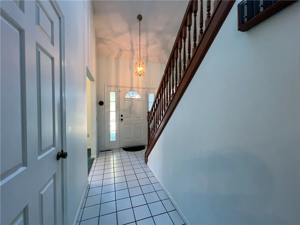 179 Kentucky Xing, Greece, New York 14612, Greece, New York 14612, 4 Bedrooms Bedrooms, 9 Rooms Rooms,3 BathroomsBathrooms,Residential,For Sale,179 Kentucky Xing, Greece, New York 14612,0,R1645002