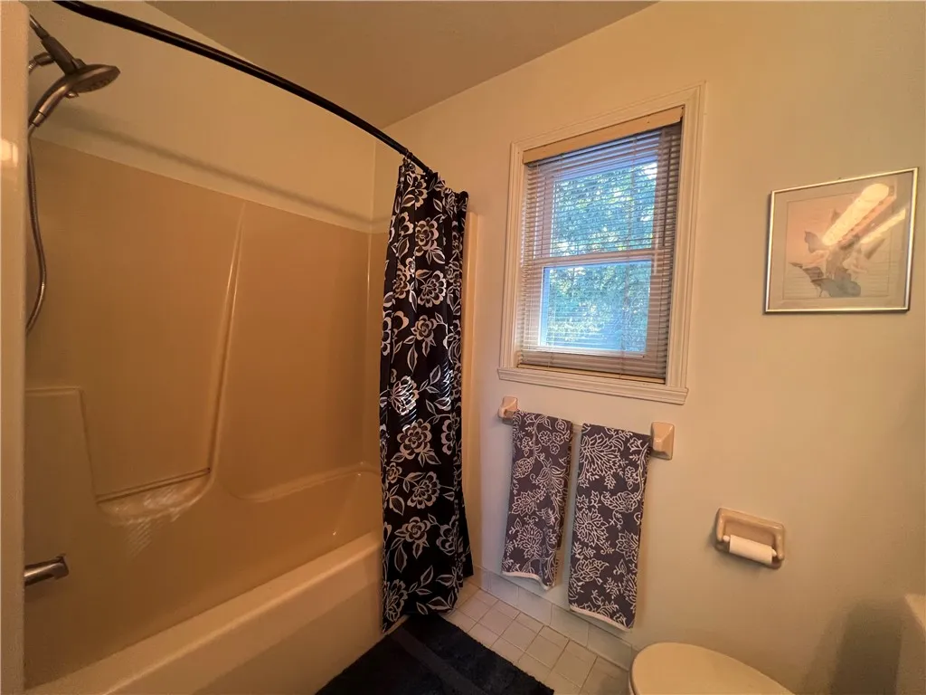 179 Kentucky Xing, Greece, New York 14612, Greece, New York 14612, 4 Bedrooms Bedrooms, 9 Rooms Rooms,3 BathroomsBathrooms,Residential,For Sale,179 Kentucky Xing, Greece, New York 14612,0,R1645002