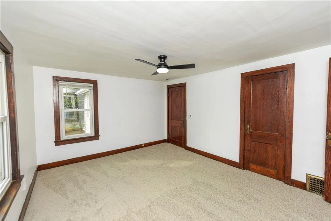 127 Lake Avenue, Parma, New York 14468, Parma, New York 14468, 4 Bedrooms Bedrooms, 6 Rooms Rooms,2 BathroomsBathrooms,Residential,For Sale,127 Lake Avenue, Parma, New York 14468,0,R1644718