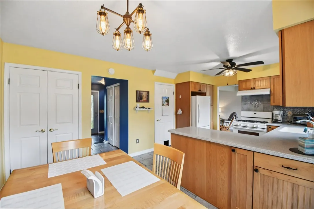 44 East Street, Victor, New York 14564, Victor, New York 14564, 4 Bedrooms Bedrooms, 8 Rooms Rooms,2 BathroomsBathrooms,Residential,For Sale,44 East Street, Victor, New York 14564,0,R1643837