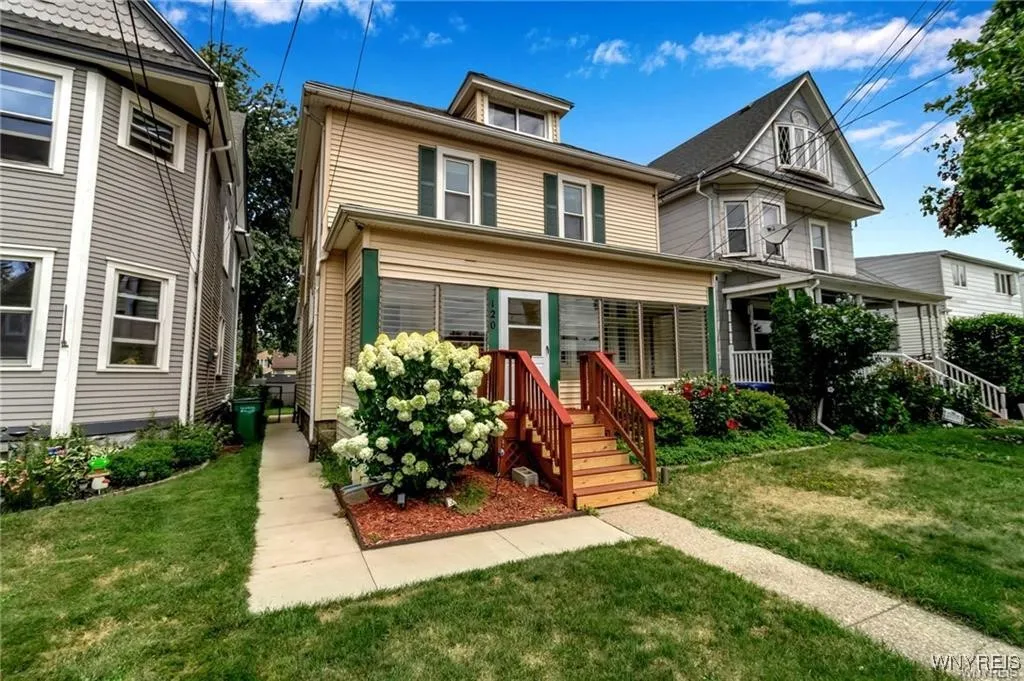 120 Aldrich Place, Buffalo, New York 14220, Buffalo, New York 14220, 4 Bedrooms Bedrooms, 6 Rooms Rooms,1 BathroomBathrooms,Residential Lease,For Rent,120 Aldrich Place, Buffalo, New York 14220,0,B1644841