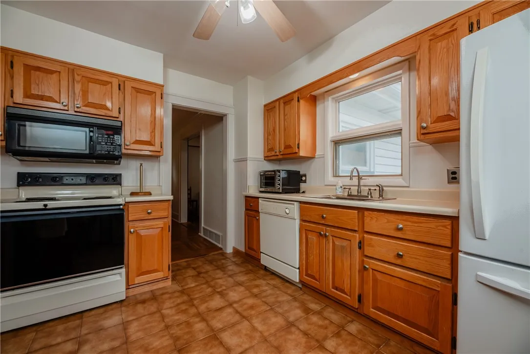 74 Elwell Drive, Brighton, New York 14618, Brighton, New York 14618, 3 Bedrooms Bedrooms, 7 Rooms Rooms,1 BathroomBathrooms,Residential,For Sale,74 Elwell Drive, Brighton, New York 14618,0,R1644558