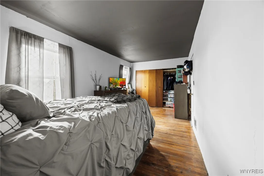 387 West Hazeltine Avenue, Tonawanda, New York 142, Tonawanda, New York 14217, 3 Bedrooms Bedrooms, 6 Rooms Rooms,1 BathroomBathrooms,Residential,For Sale,387 West Hazeltine Avenue, Tonawanda, New York 142,0,B1644641