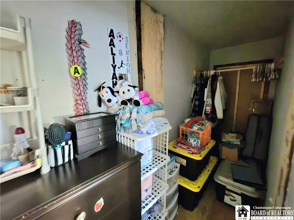 97 Wellsville Street, Bolivar, New York 14715, Bolivar, New York 14715, 5 Bedrooms Bedrooms, 13 Rooms Rooms,2 BathroomsBathrooms,Residential,For Sale,97 Wellsville Street, Bolivar, New York 14715,0,R1643364