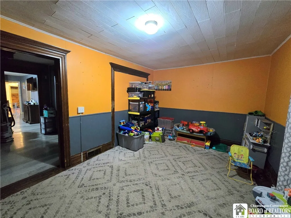 97 Wellsville Street, Bolivar, New York 14715, Bolivar, New York 14715, 5 Bedrooms Bedrooms, 13 Rooms Rooms,2 BathroomsBathrooms,Residential,For Sale,97 Wellsville Street, Bolivar, New York 14715,0,R1643364