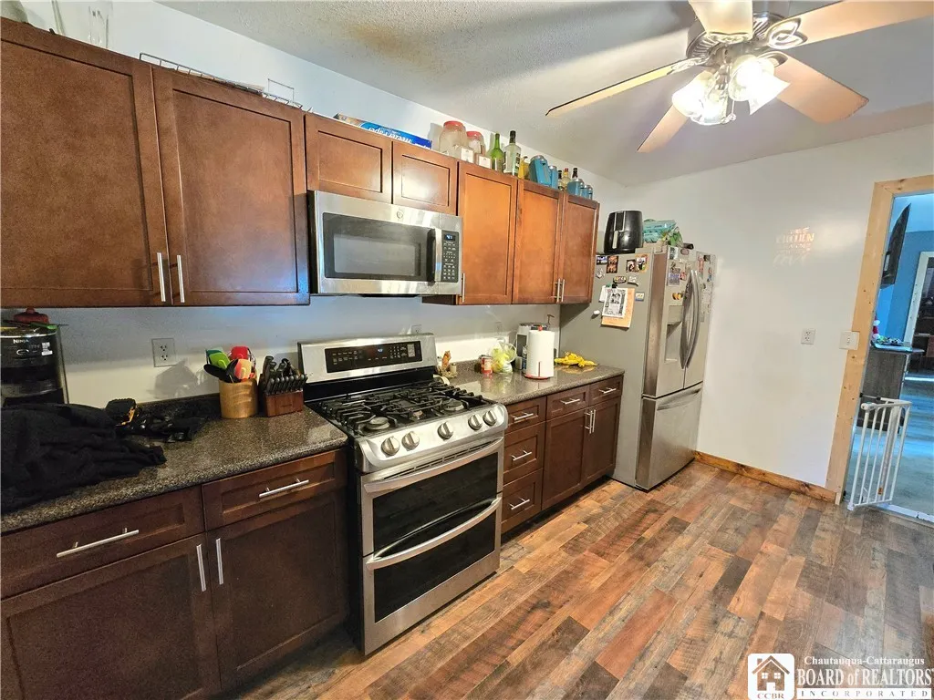 97 Wellsville Street, Bolivar, New York 14715, Bolivar, New York 14715, 5 Bedrooms Bedrooms, 13 Rooms Rooms,2 BathroomsBathrooms,Residential,For Sale,97 Wellsville Street, Bolivar, New York 14715,0,R1643364