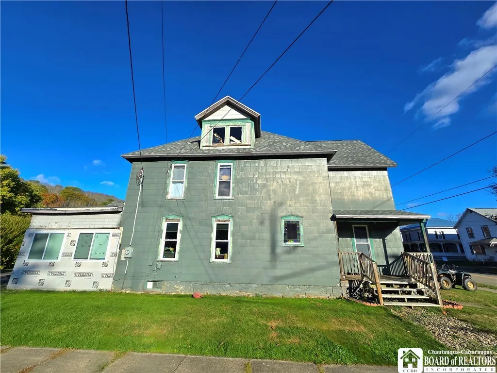 97 Wellsville Street, Bolivar, New York 14715, Bolivar, New York 14715, 5 Bedrooms Bedrooms, 13 Rooms Rooms,2 BathroomsBathrooms,Residential,For Sale,97 Wellsville Street, Bolivar, New York 14715,0,R1643364