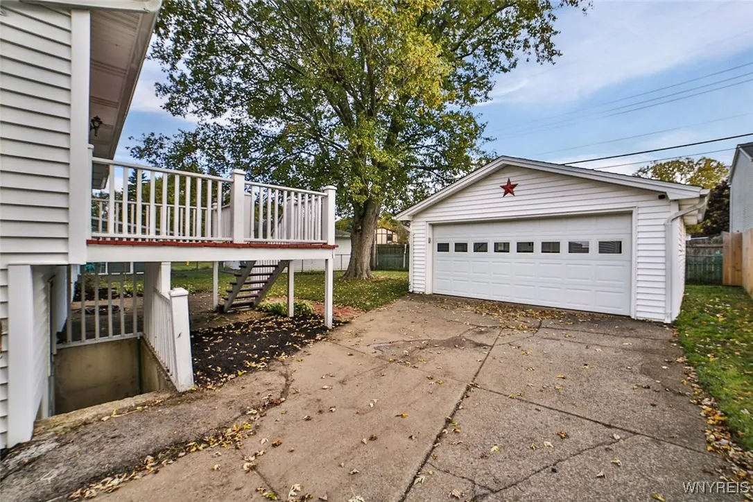 3387 Bethford Drive, Hamburg, New York 14219, Hamburg, New York 14219, 3 Bedrooms Bedrooms, 8 Rooms Rooms,1 BathroomBathrooms,Residential,For Sale,3387 Bethford Drive, Hamburg, New York 14219,0,B1644588