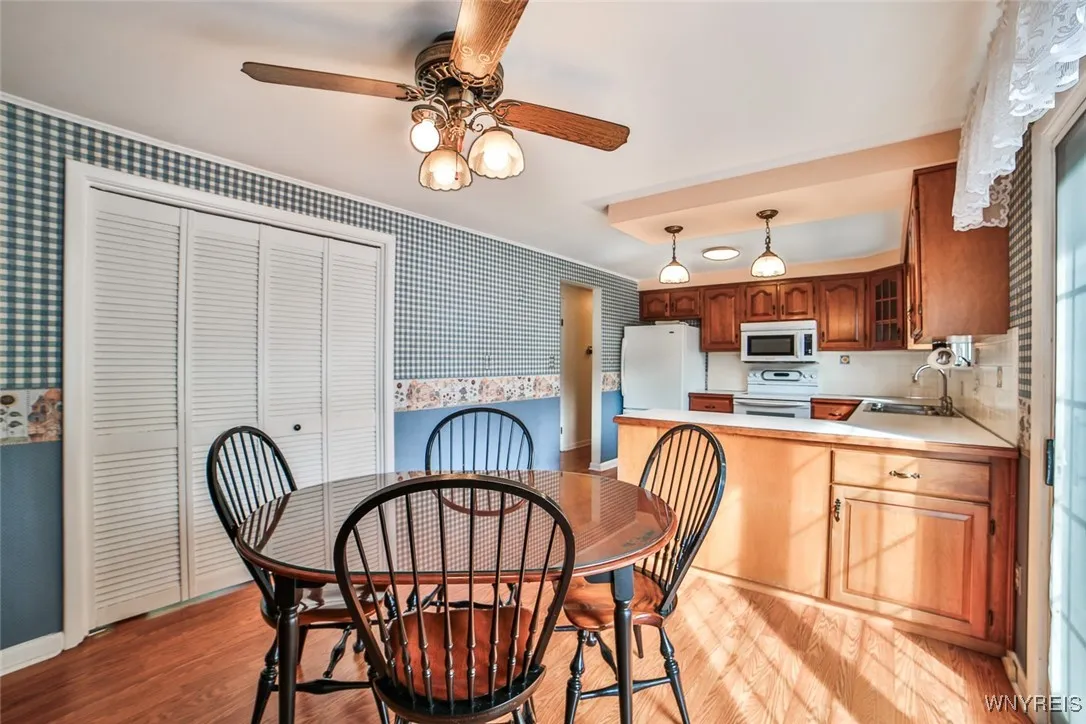 3387 Bethford Drive, Hamburg, New York 14219, Hamburg, New York 14219, 3 Bedrooms Bedrooms, 8 Rooms Rooms,1 BathroomBathrooms,Residential,For Sale,3387 Bethford Drive, Hamburg, New York 14219,0,B1644588